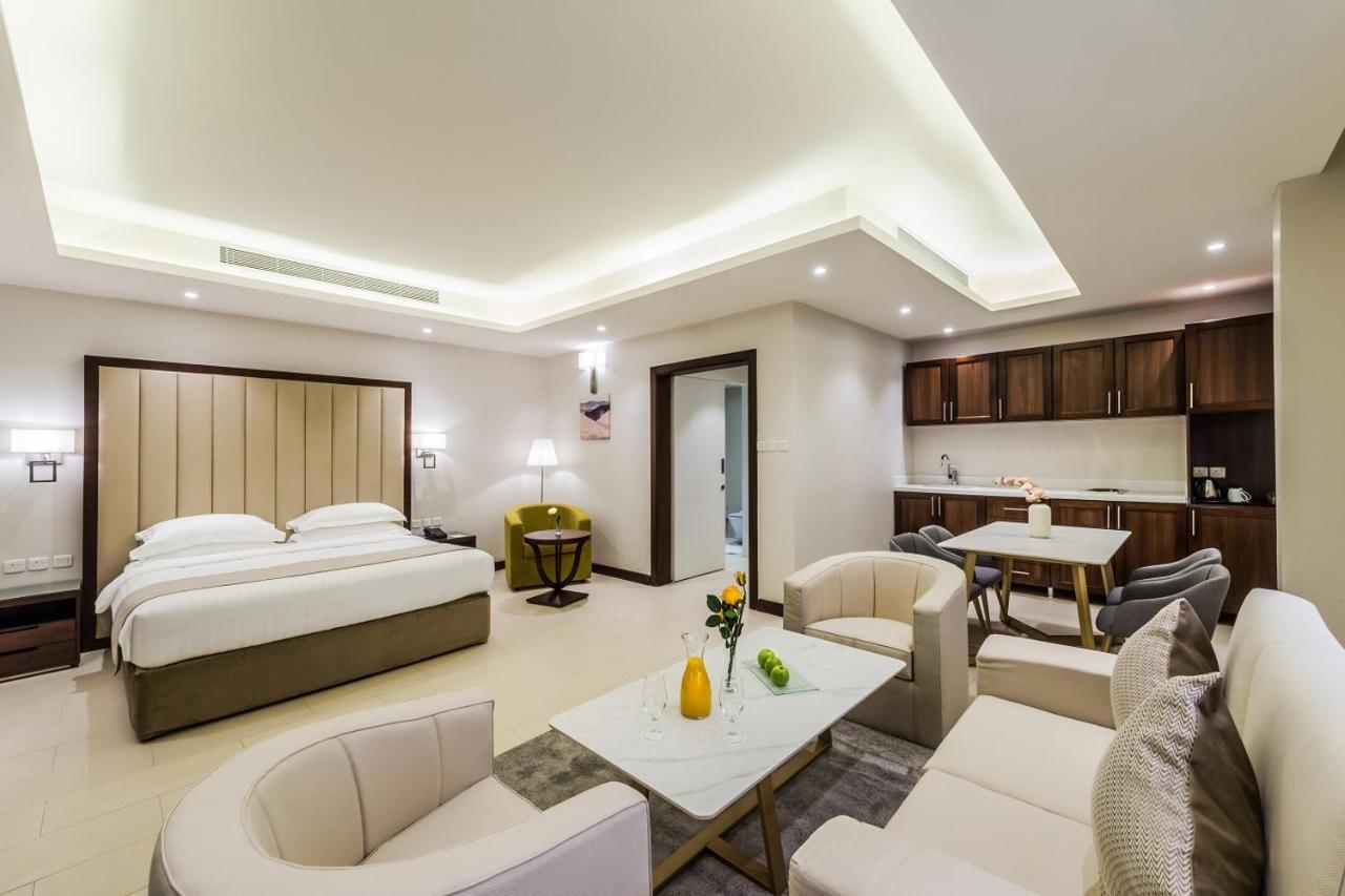 Best Western Plus Al Qurayyat City Center Zewnętrze zdjęcie