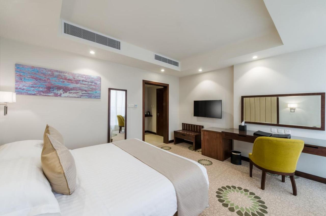 Best Western Plus Al Qurayyat City Center Zewnętrze zdjęcie