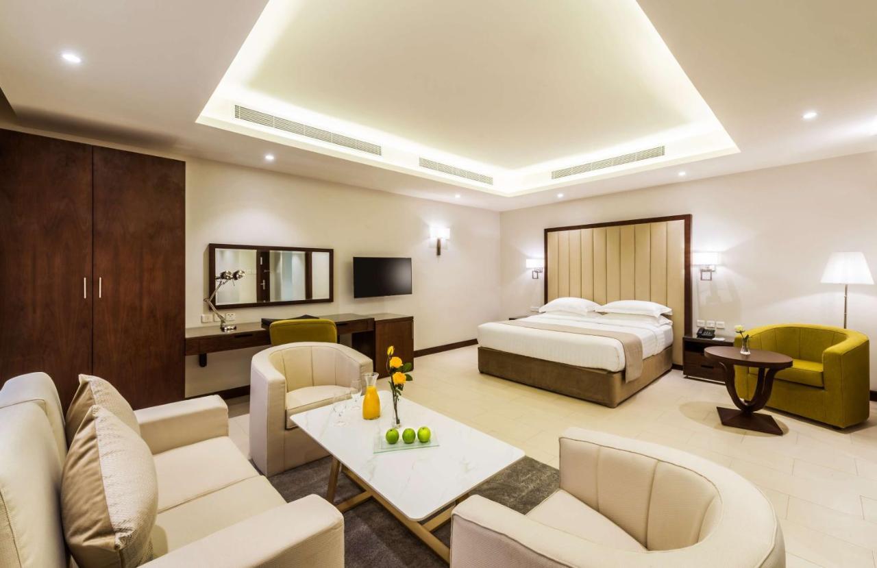 Best Western Plus Al Qurayyat City Center Zewnętrze zdjęcie