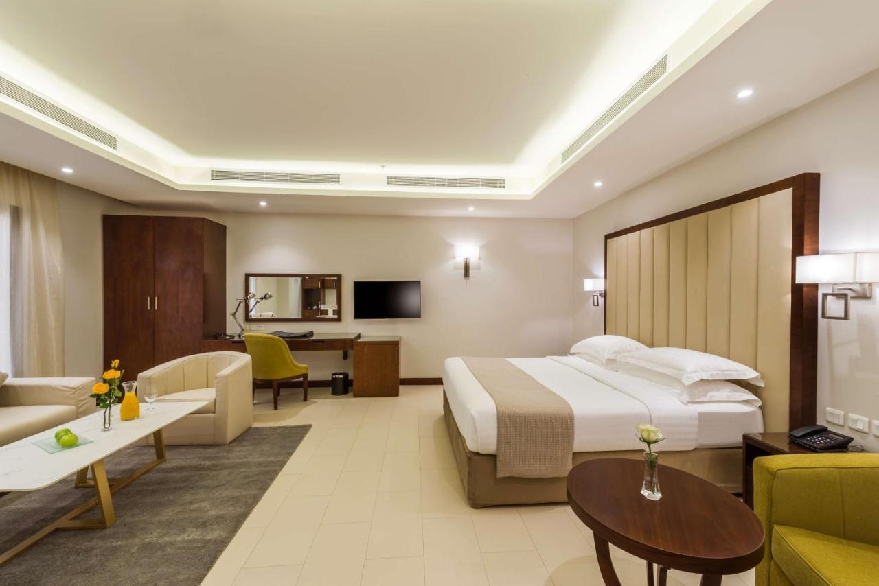 Best Western Plus Al Qurayyat City Center Zewnętrze zdjęcie