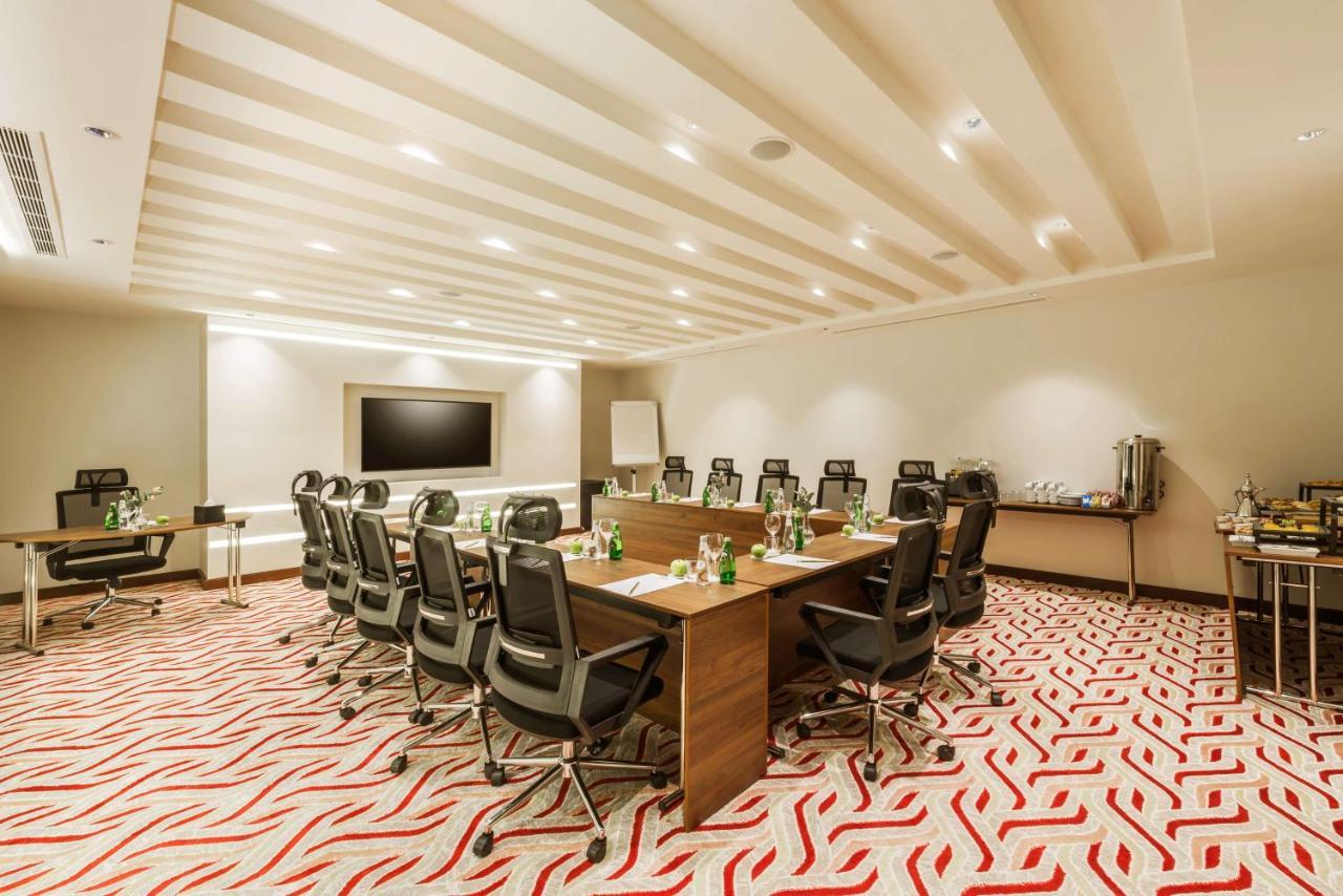 Best Western Plus Al Qurayyat City Center Zewnętrze zdjęcie