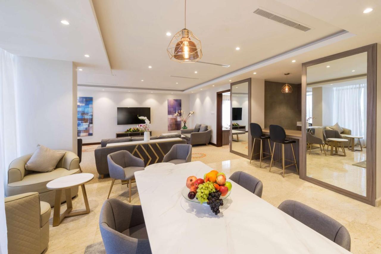 Best Western Plus Al Qurayyat City Center Zewnętrze zdjęcie